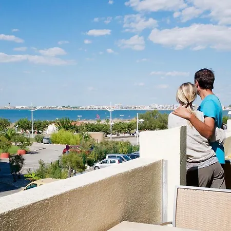 Lägenhet 43 Climatise Terrasse Vue Le Grau-du-Roi